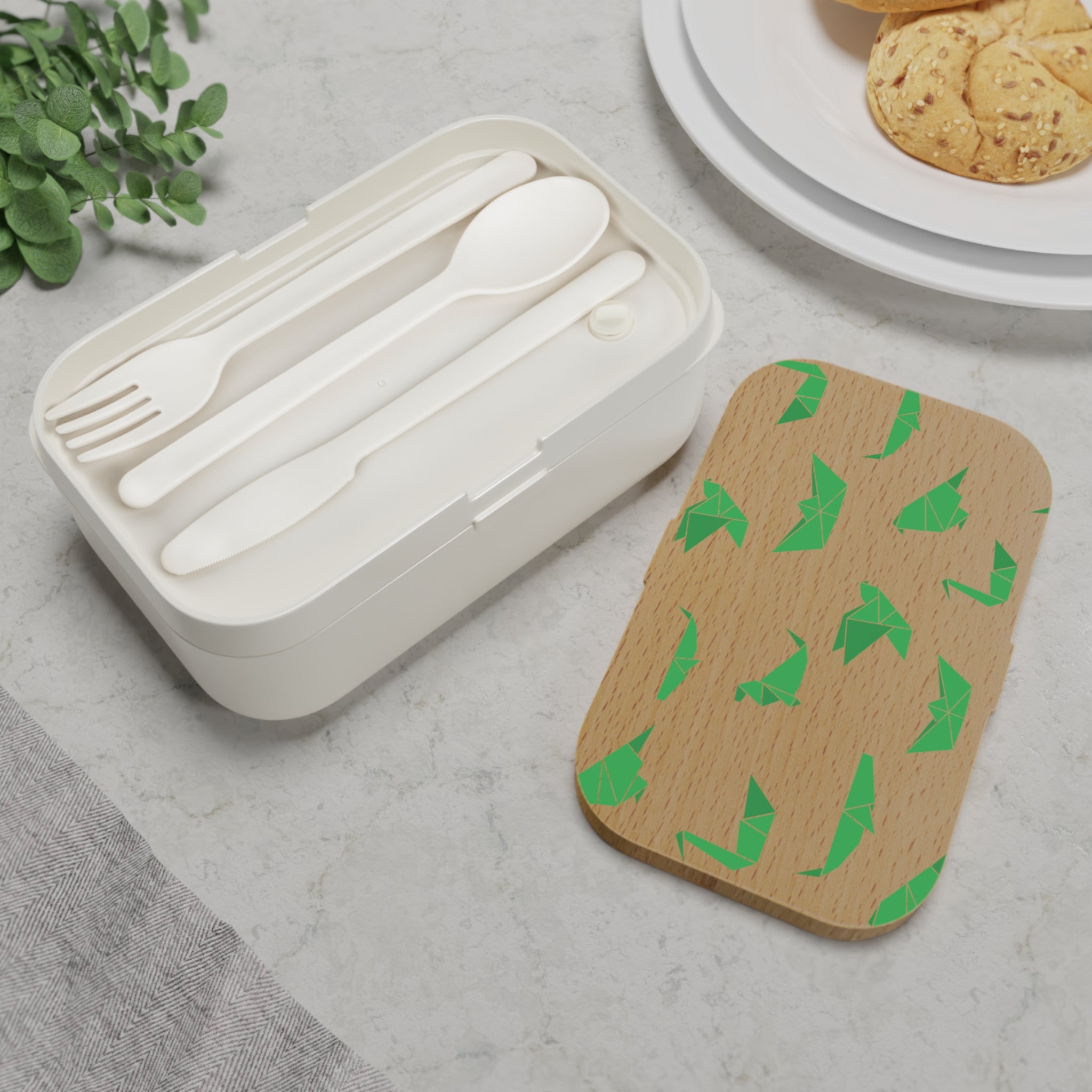 Eco-Friendly Bento Lunch Box with Origami Design