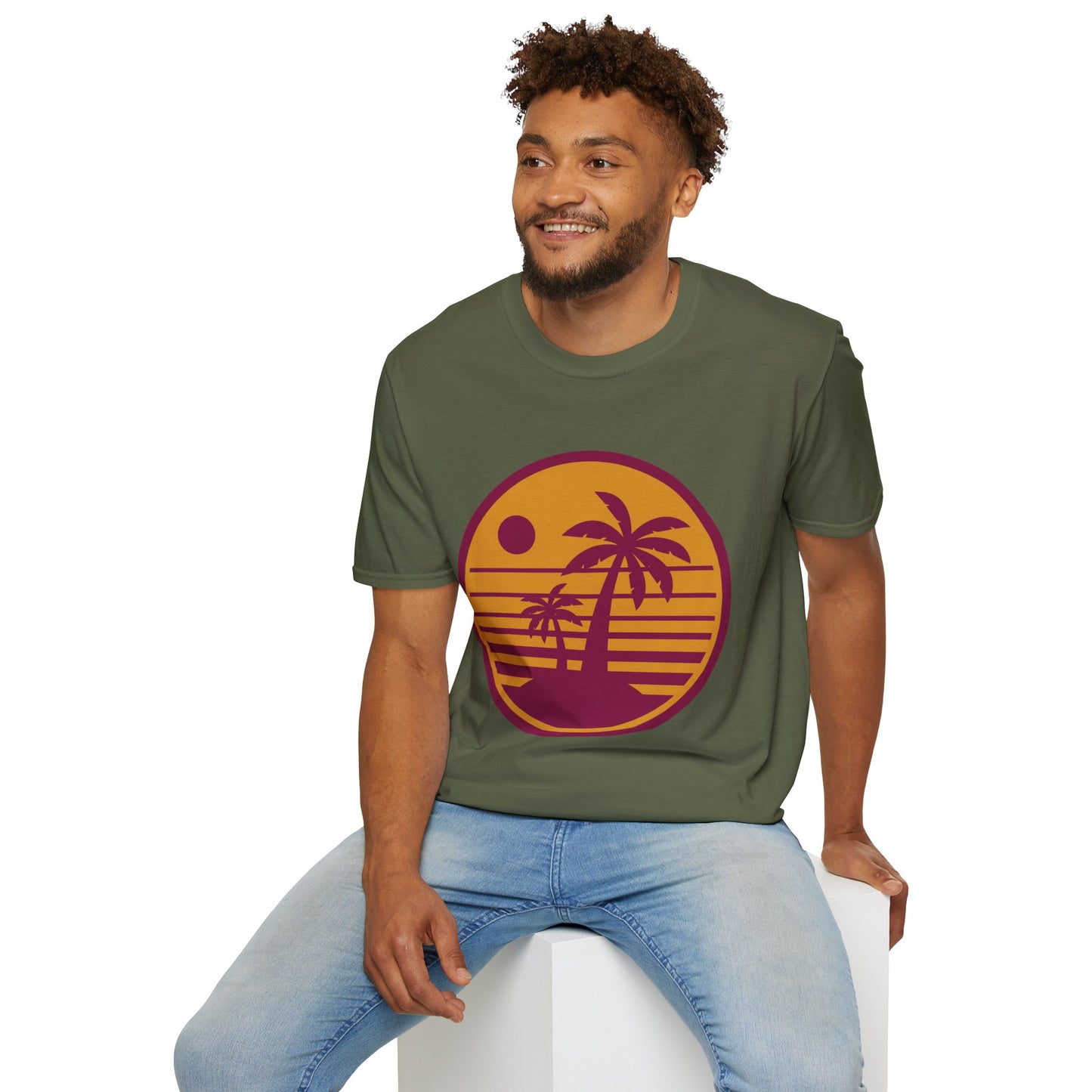 Retro Palm Sunset T-Shirt — Vintage Beach Palm Tree Tee