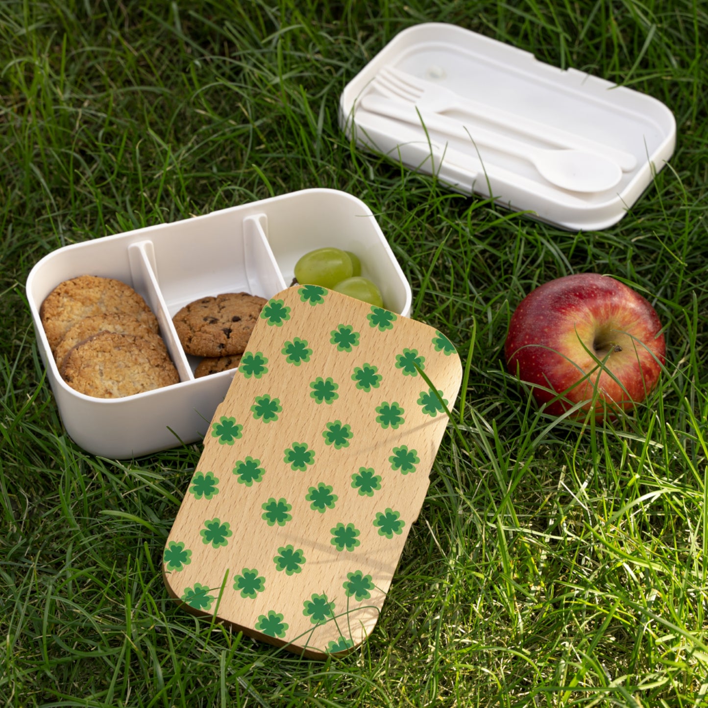 Eco-Friendly Bento Lunch Box with Green Clover Design