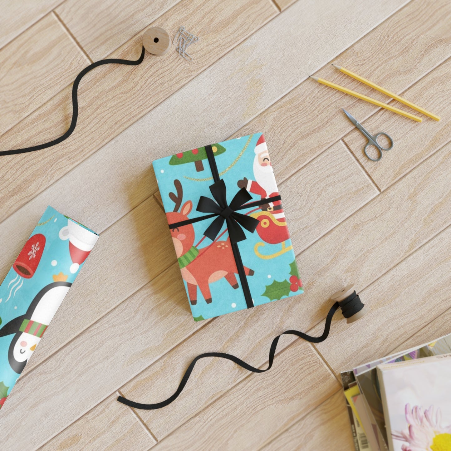 Santa and friends Gift Wrapping Paper Rolls, 1pc