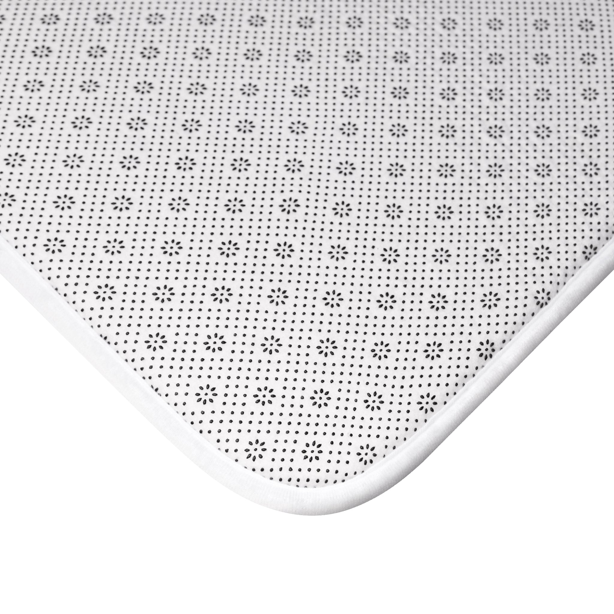 Cozy Minimalist Bath Mat - Soft Plush Mat for Home Decor, Bathroom Accessories, Spa Day, Gift for Homeowners, Elegant Softness
