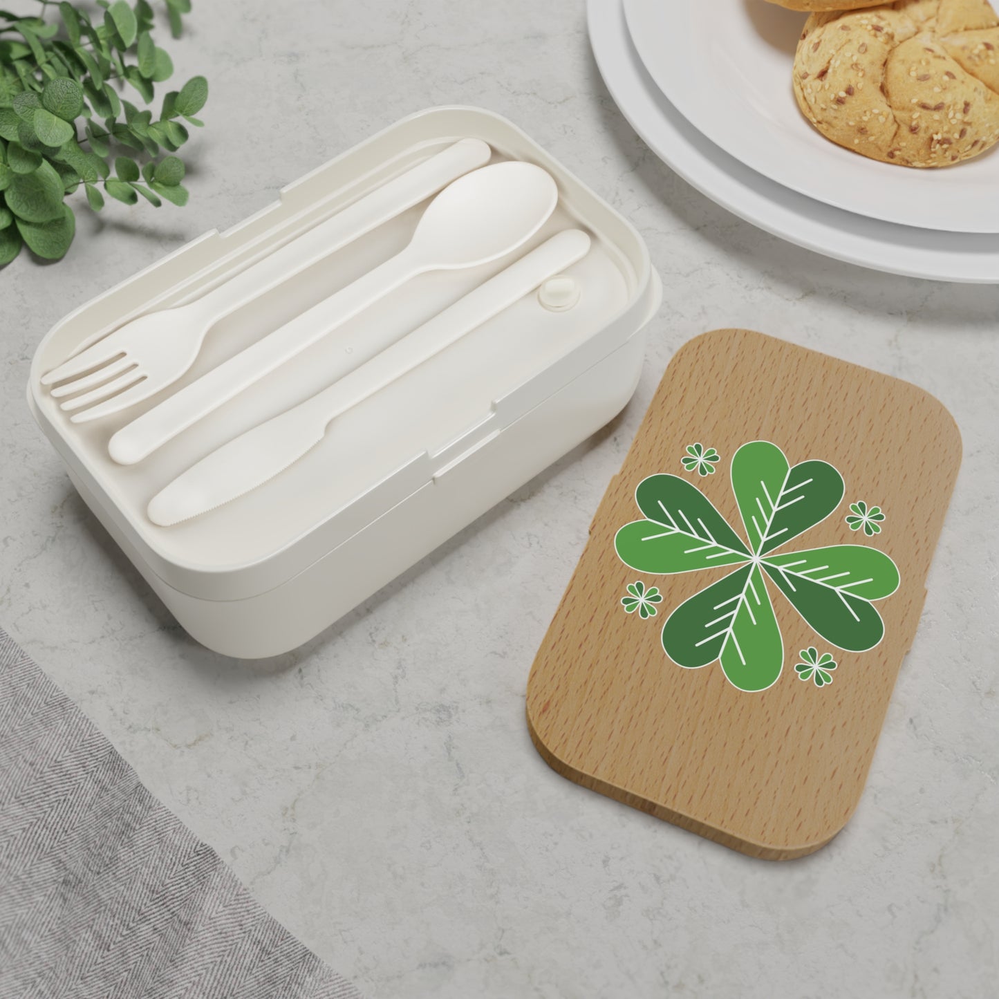 St. Patrick’s day Eco-Friendly Bento Lunch Box with Clover Design