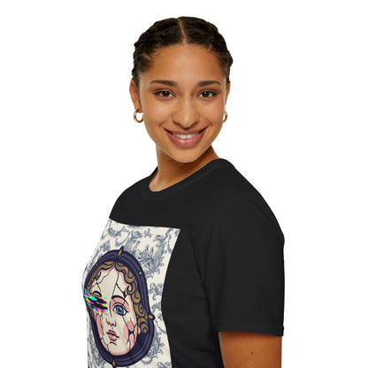 Glitch retro cracked porcelain doll face- Rococo Smartphone Toile - T-Shirt — Retro Mythology Art Tee