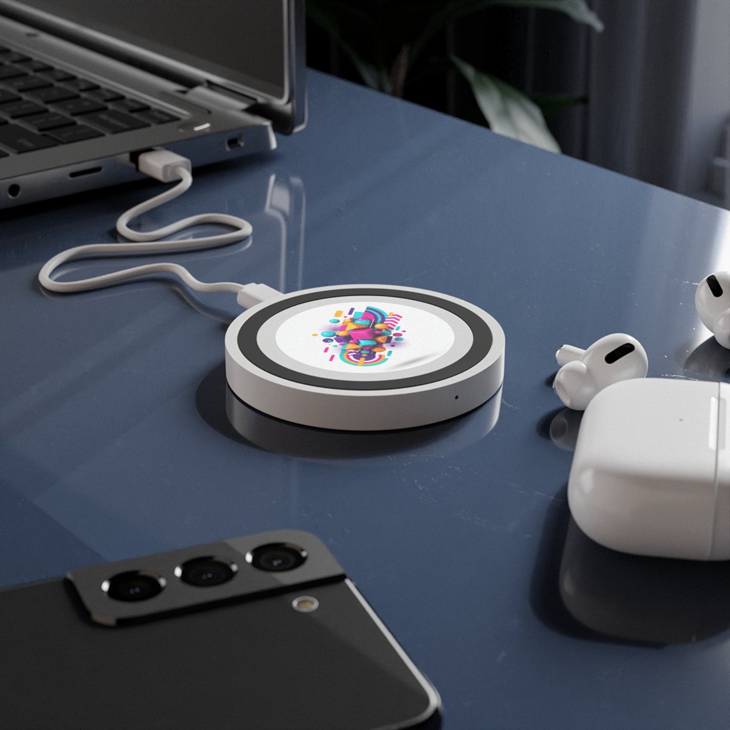 Quake Wireless Charging Pad — Colorful Geometric Qi Charger (free shipping)