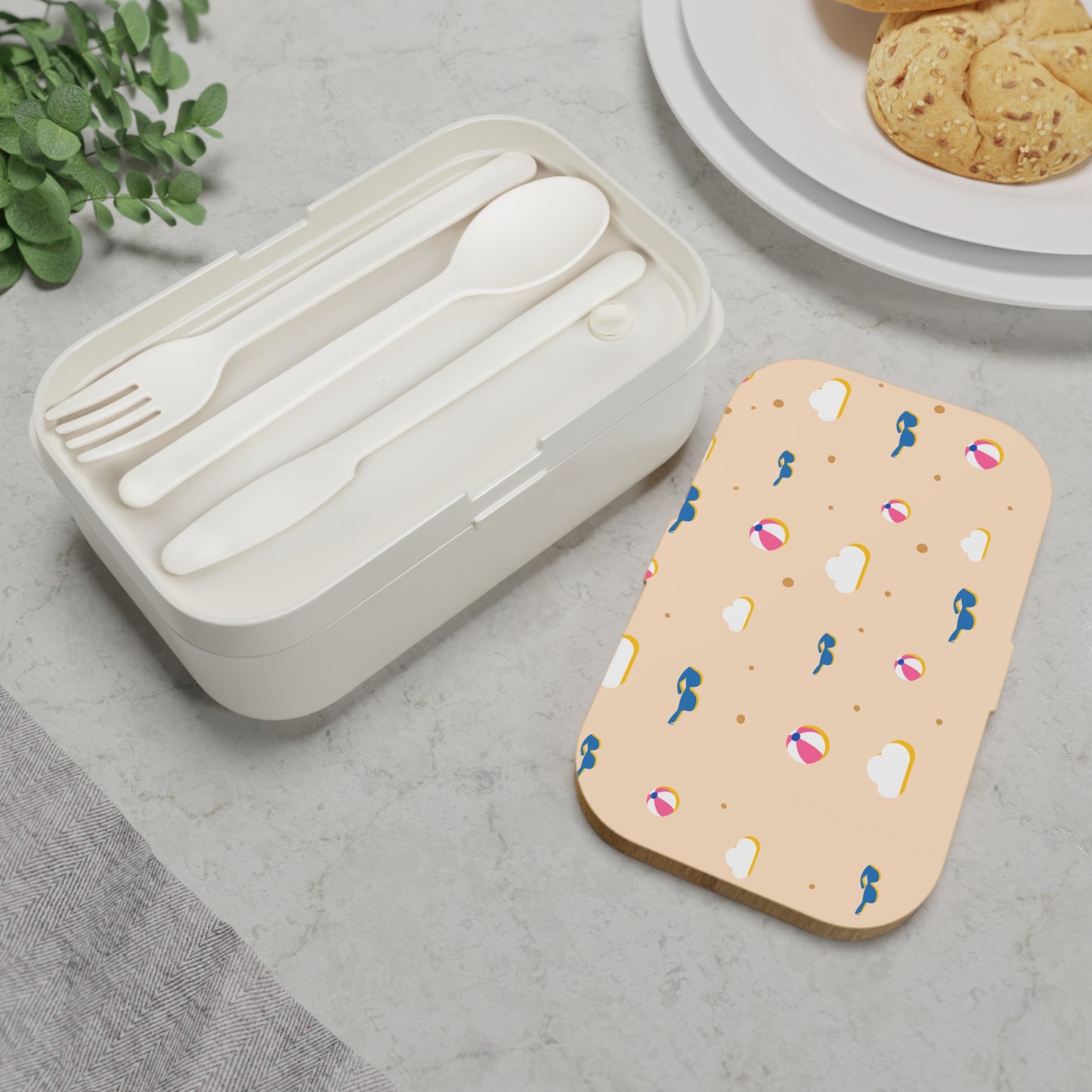 Playful Beach-Themed Bento Lunch Box for Summer Adventures